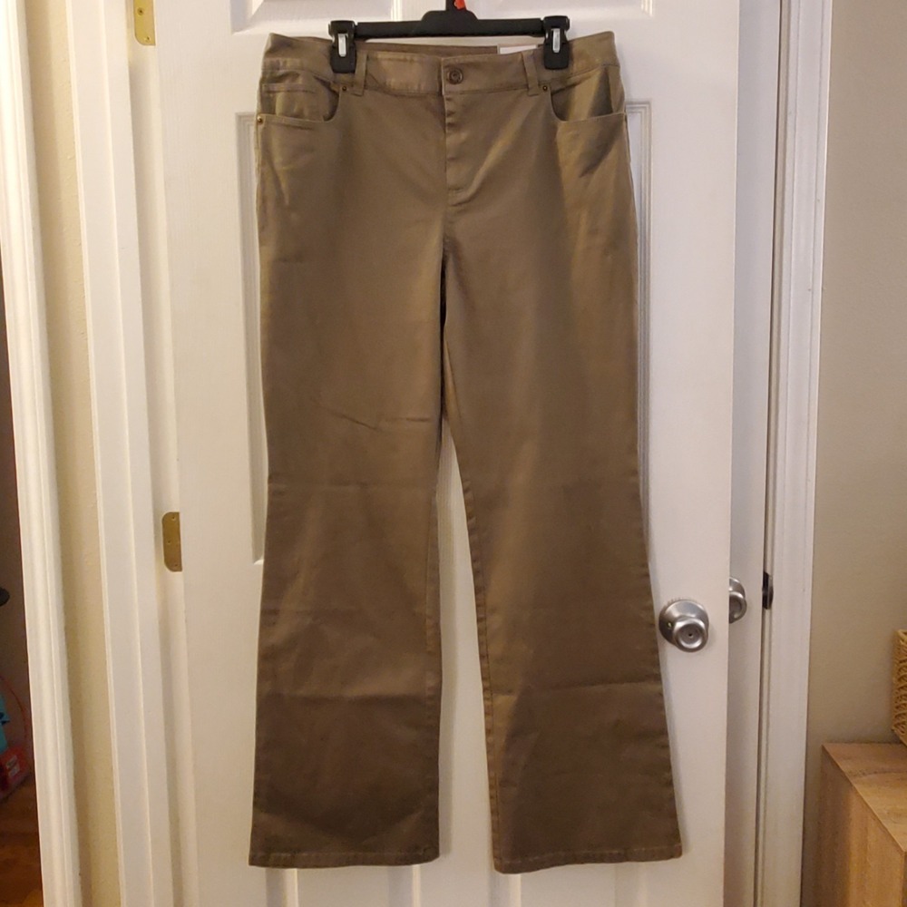 Chico's sz 2 Twill Ultimate‎ Fit Flare Pants olive green NWT Career Casual Basic